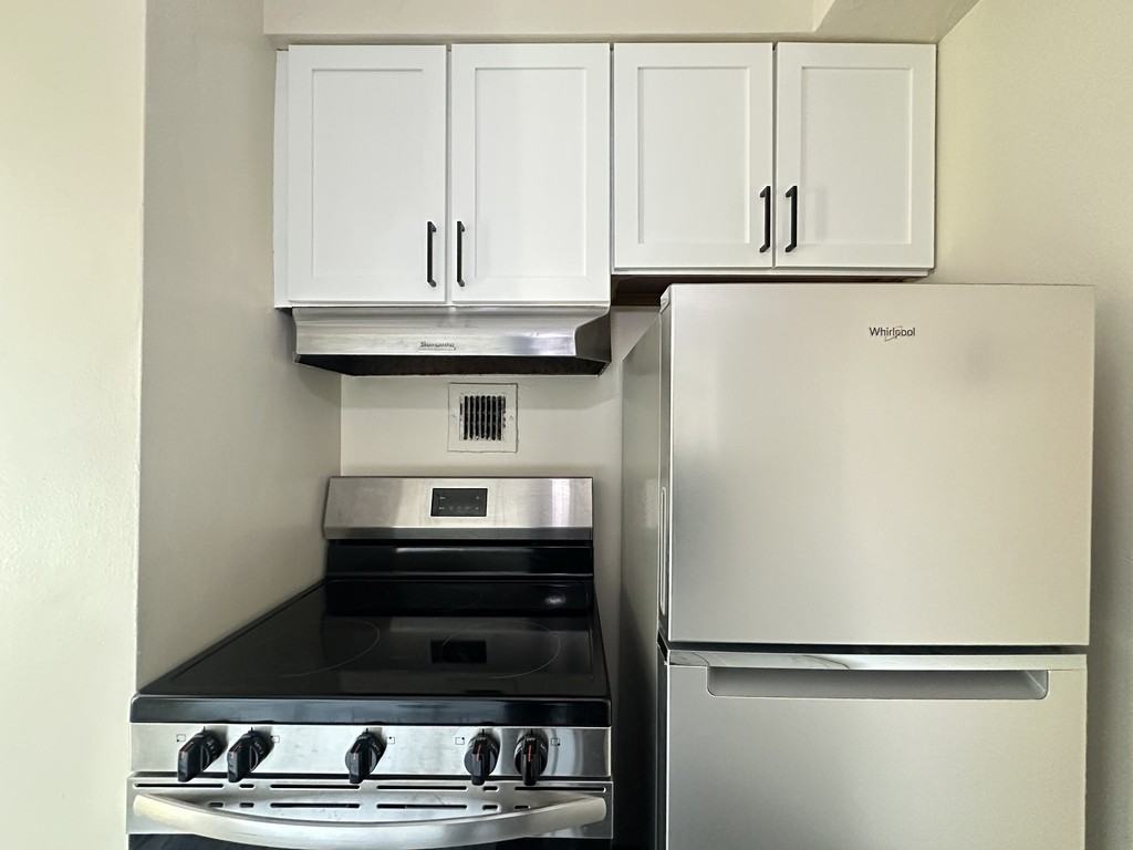 1400 Chicago Ave #802 - Photo 6 of 21