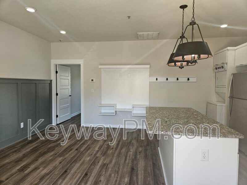 620 Treehouse Ln - Photo 6 of 25