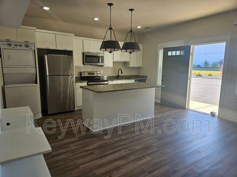 620 Treehouse Ln - Photo 7 of 25