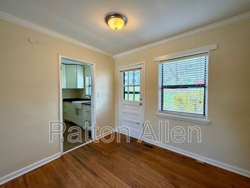 615 Biltmore Ave #O5 - Photo 7 of 22