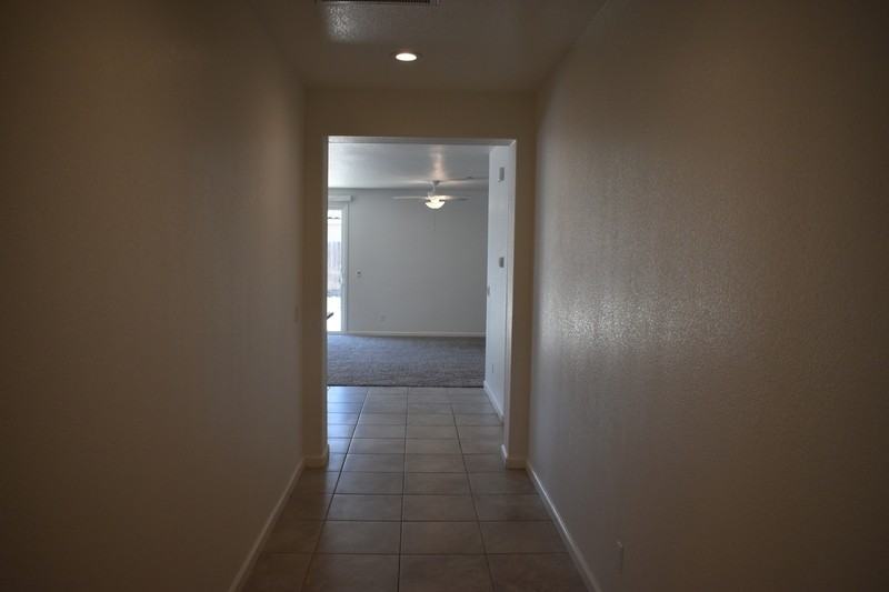 4457 Jennifer Way - Photo 5 of 35