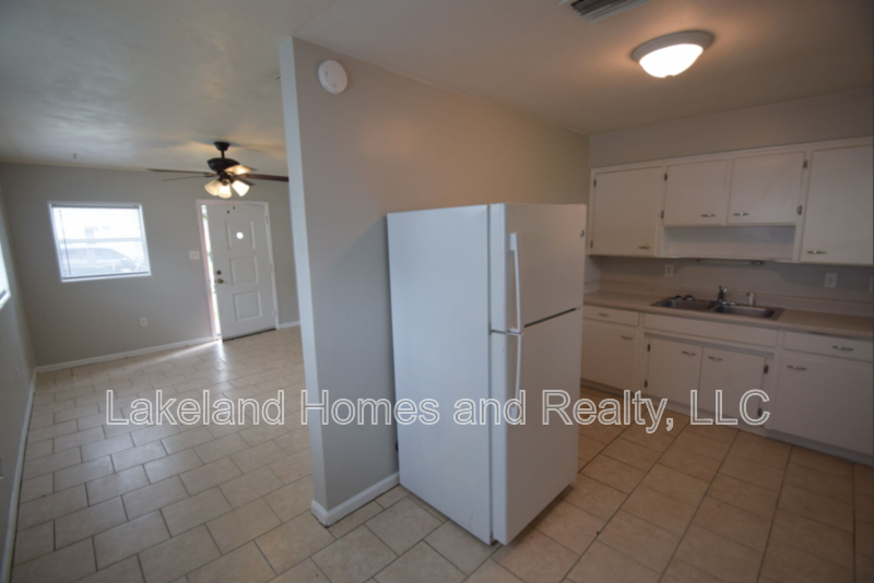 1213 W Patterson St - Photo 4 of 21