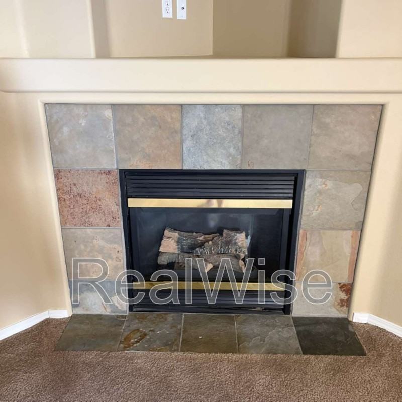 20611 Daisy Ln - Photo 4 of 26