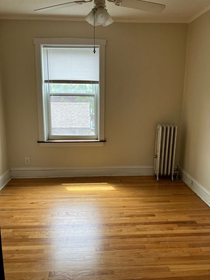 4604 N Kildare Ave - Photo 6 of 18