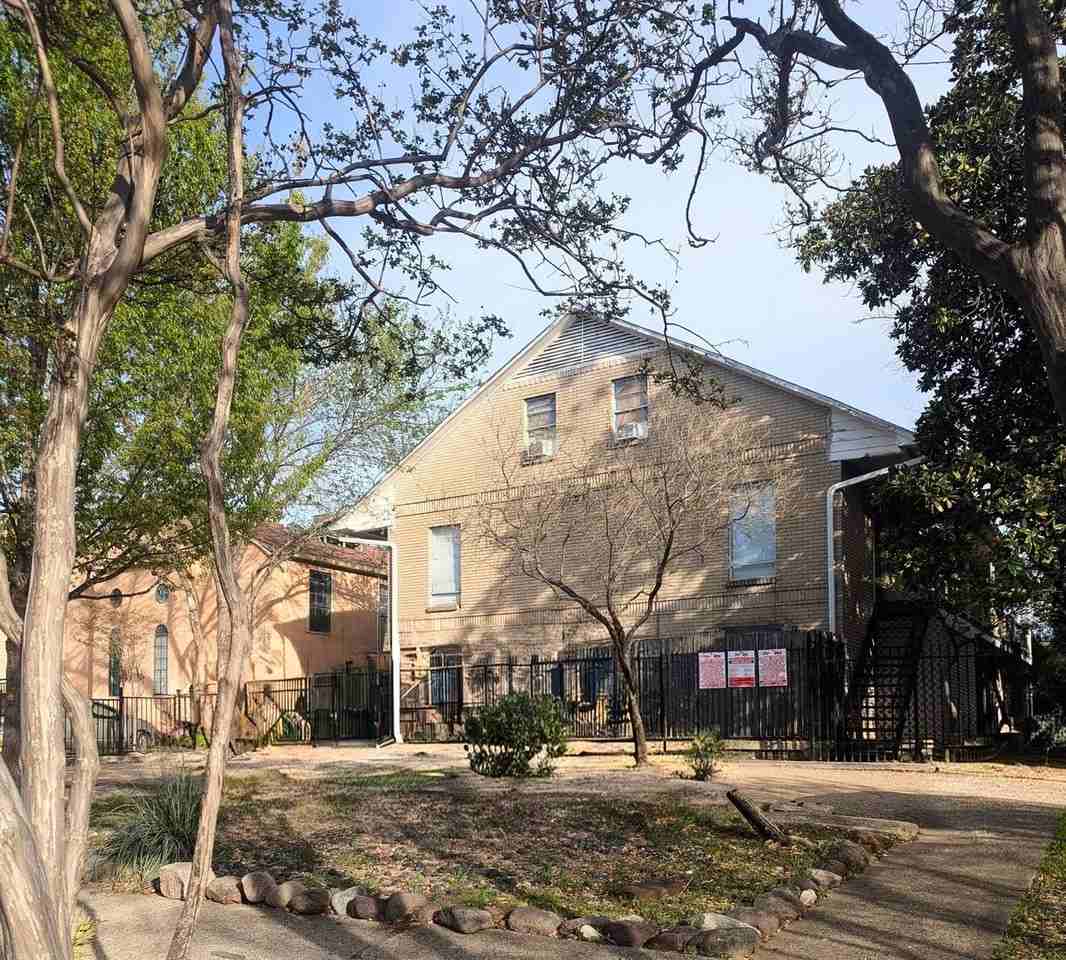 Bryan St. Apartments - Photo 4 of 17