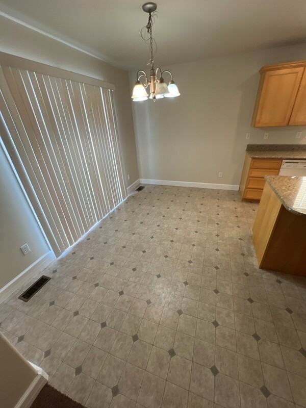 943 Se - Photo 7 of 17