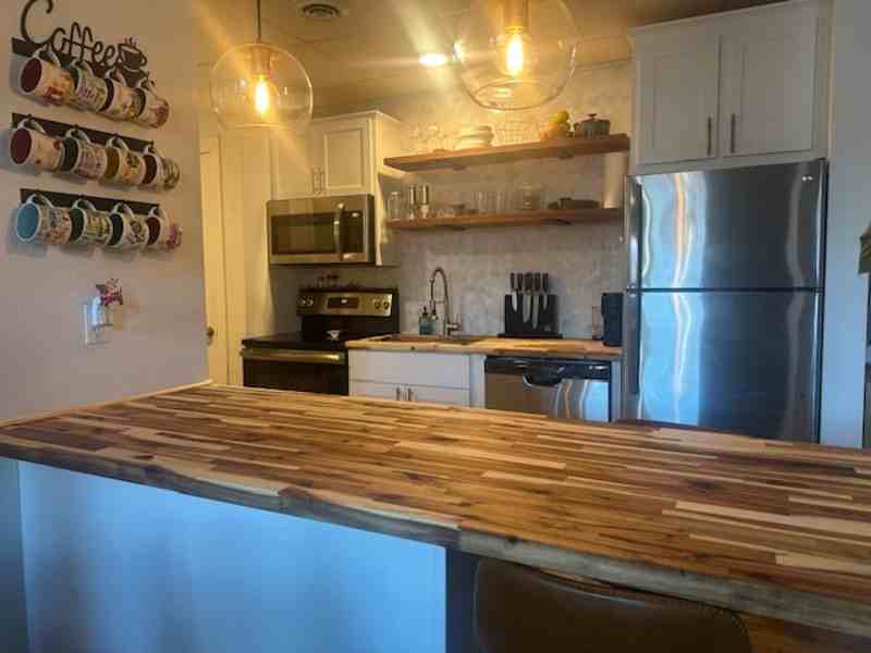 609 Central St - Photo 4 of 25