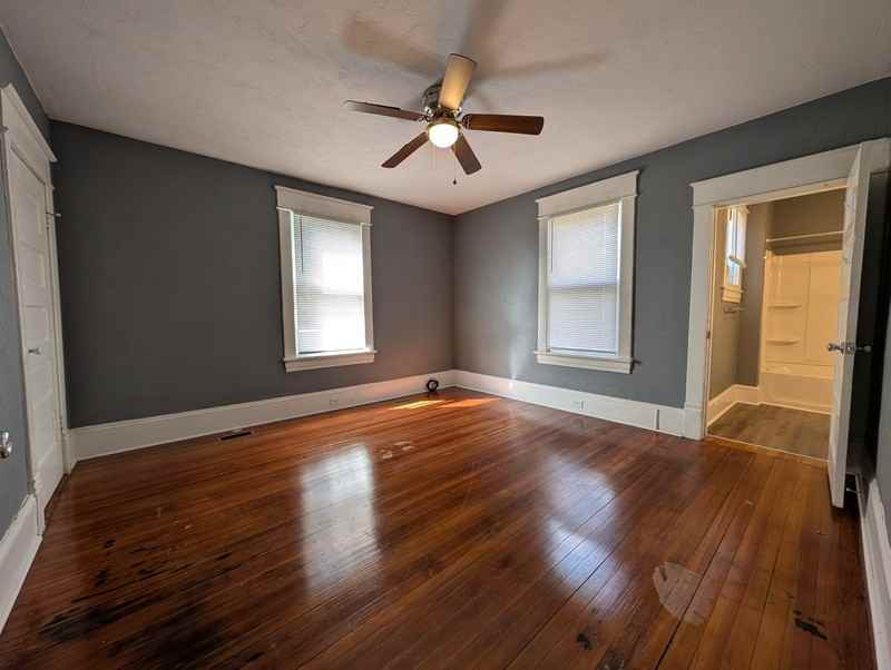 1017 Ferdinand Ave Sw - Photo 3 of 15