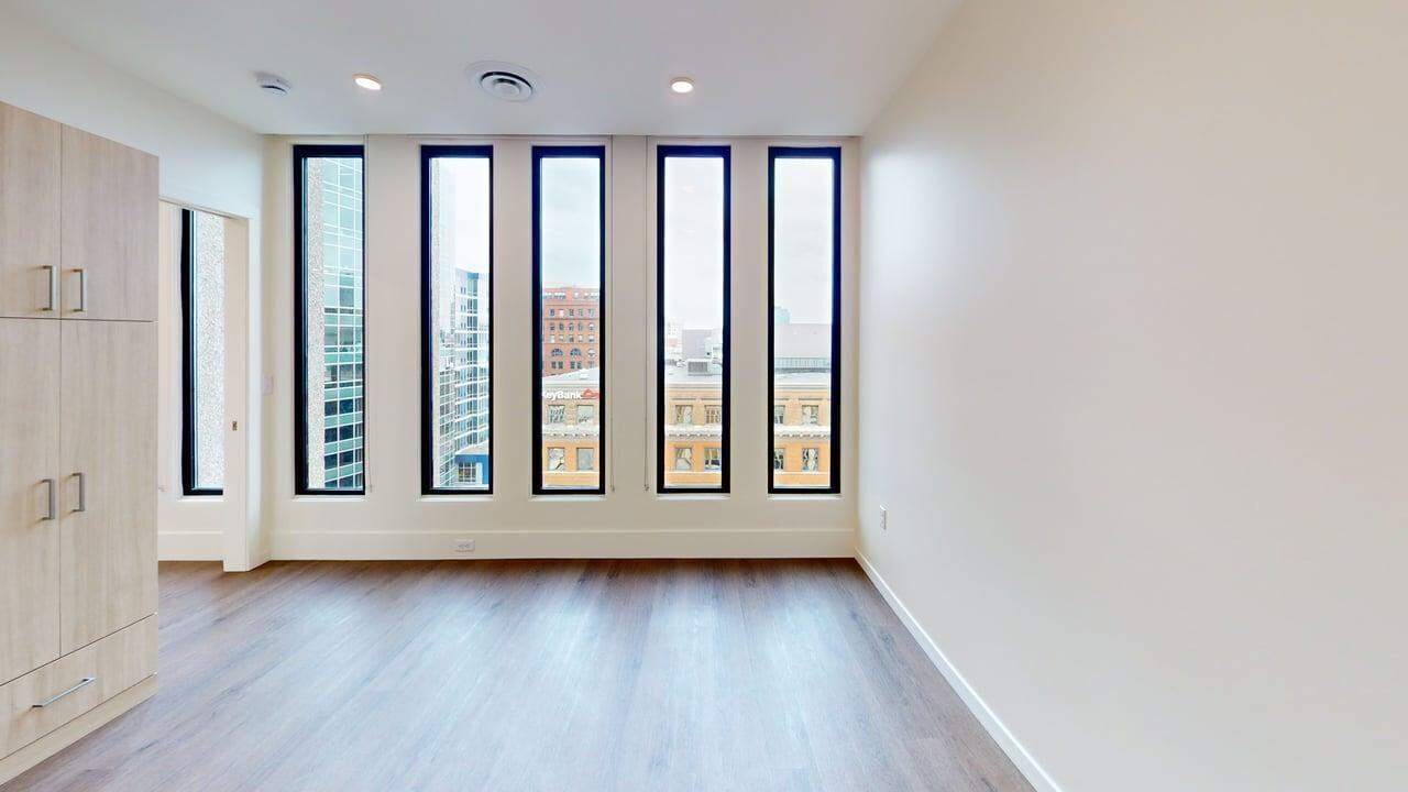 111 Lyon - Photo 5 of 38