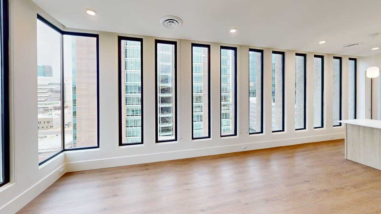 111 Lyon - Photo 2 of 38