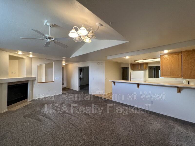 6087 E Mountain Oaks Dr - Photo 4 of 22