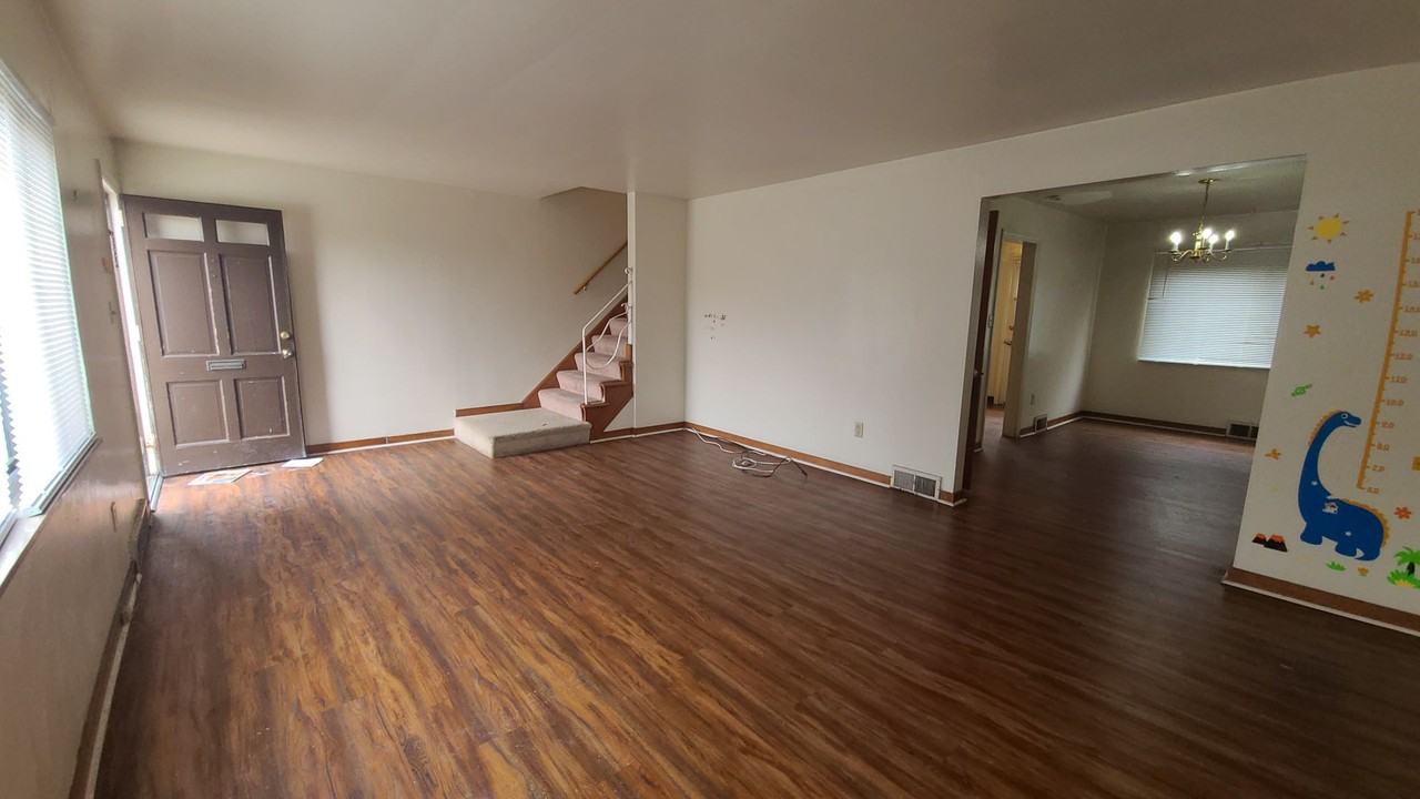 Abbeyville Apartments Associates LP - Photo 4 of 18