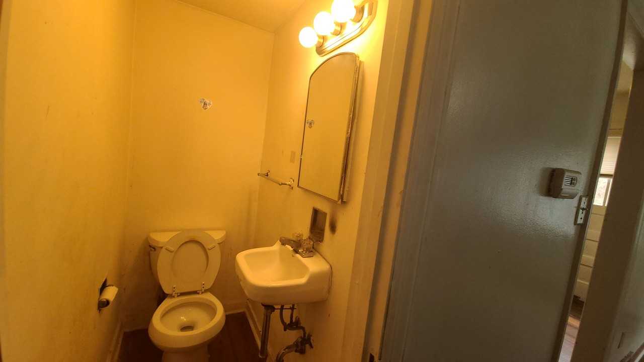 Abbeyville Apartments Associates LP - Photo 7 of 18