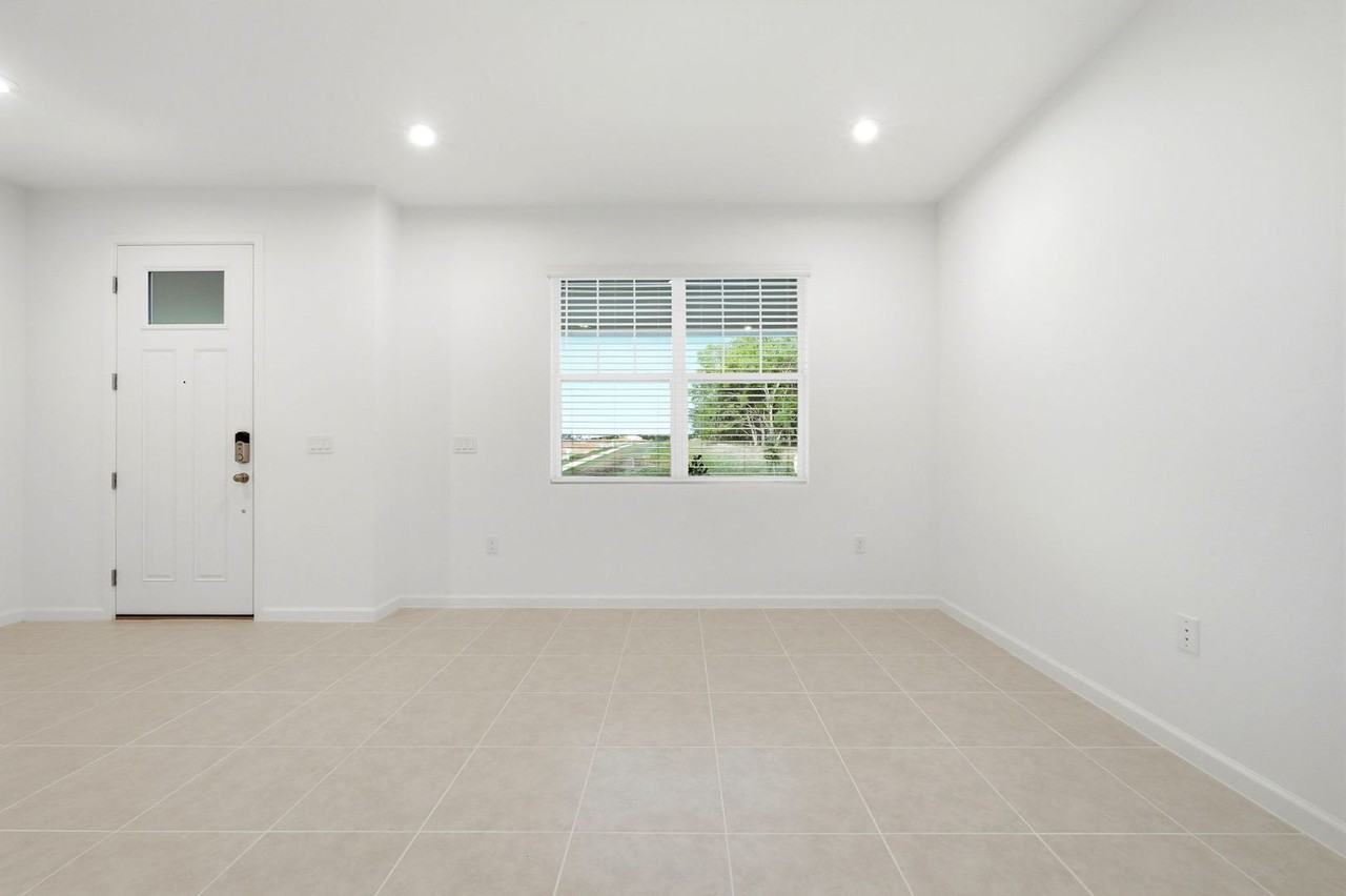 132 Royal Ranch Rd - Photo 5 of 46