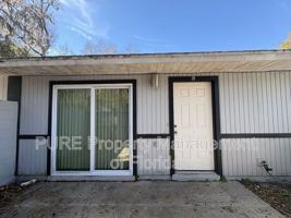 featured image of 2040 Se 40th Street Rd #C