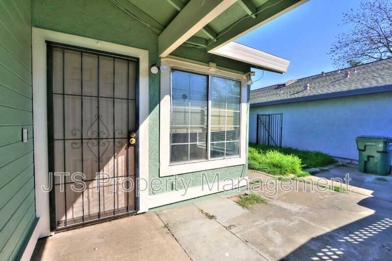 7733 Temwoods Way - Photo 2 of 50