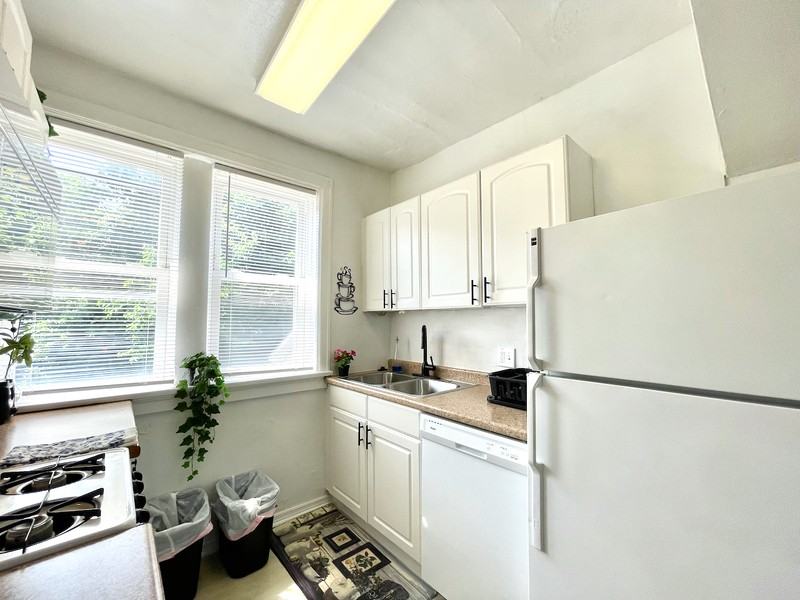 6651 Berthold Ave #3N - Photo 6 of 11