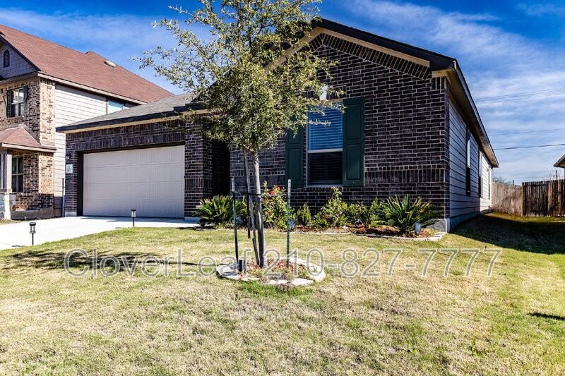 14715 Gecko Lndg - Photo 2 of 41