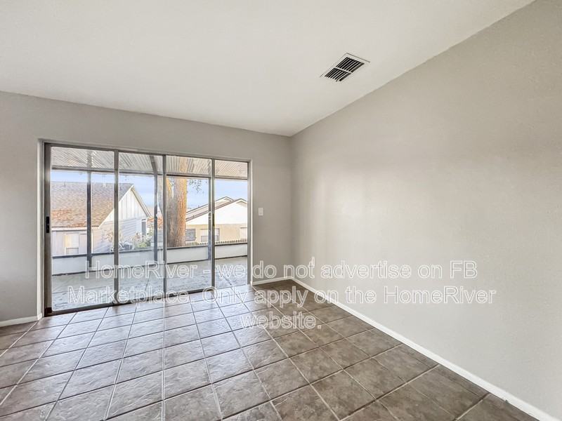 512 Lake Dexter Blvd - Photo 7 of 25