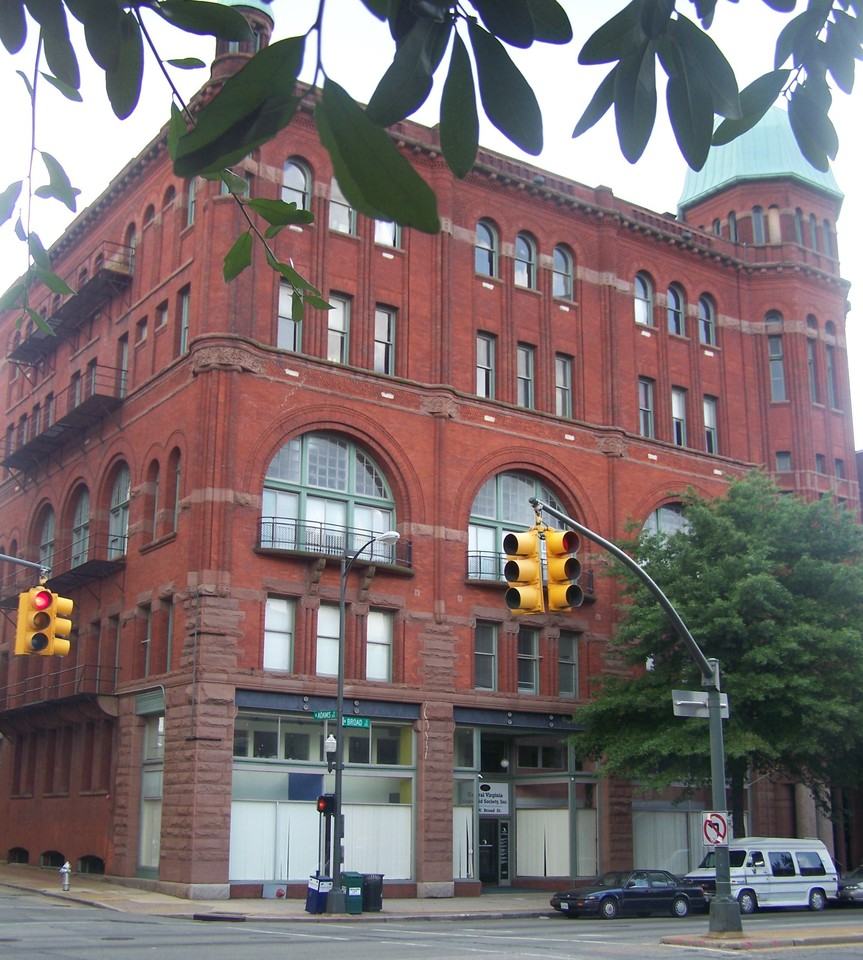 Adams at Broad - Photo 7 of 24