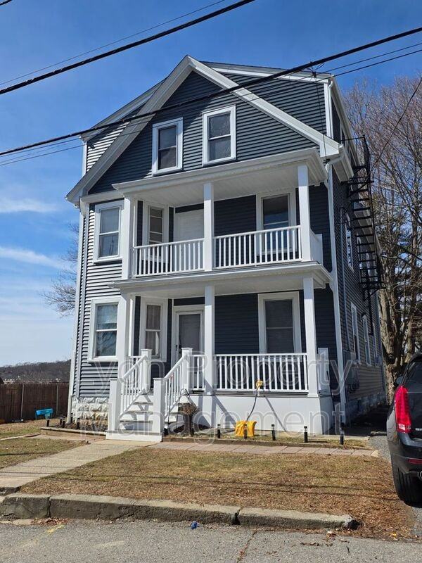 26 Morgan Ave #2 - Photo 2 of 44