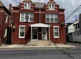 featured image of 823 Church St