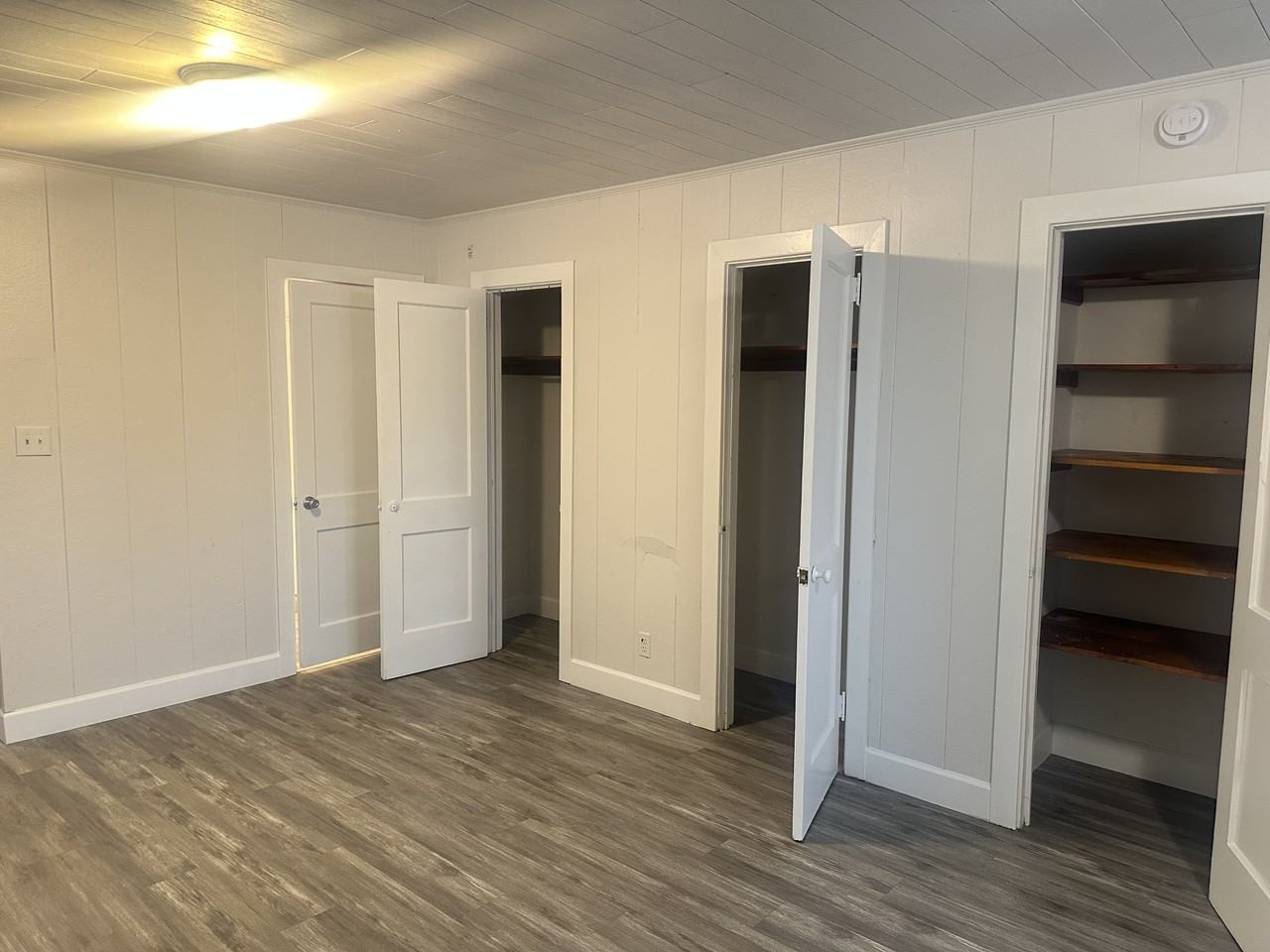 823-825 Church Street - Photo 4 of 6