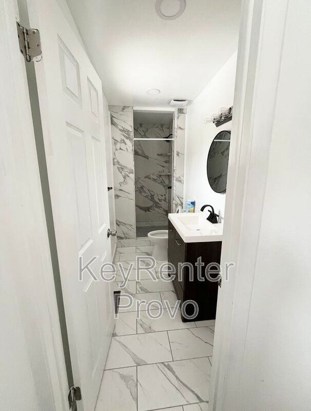 2091 Ne - Photo 5 of 12