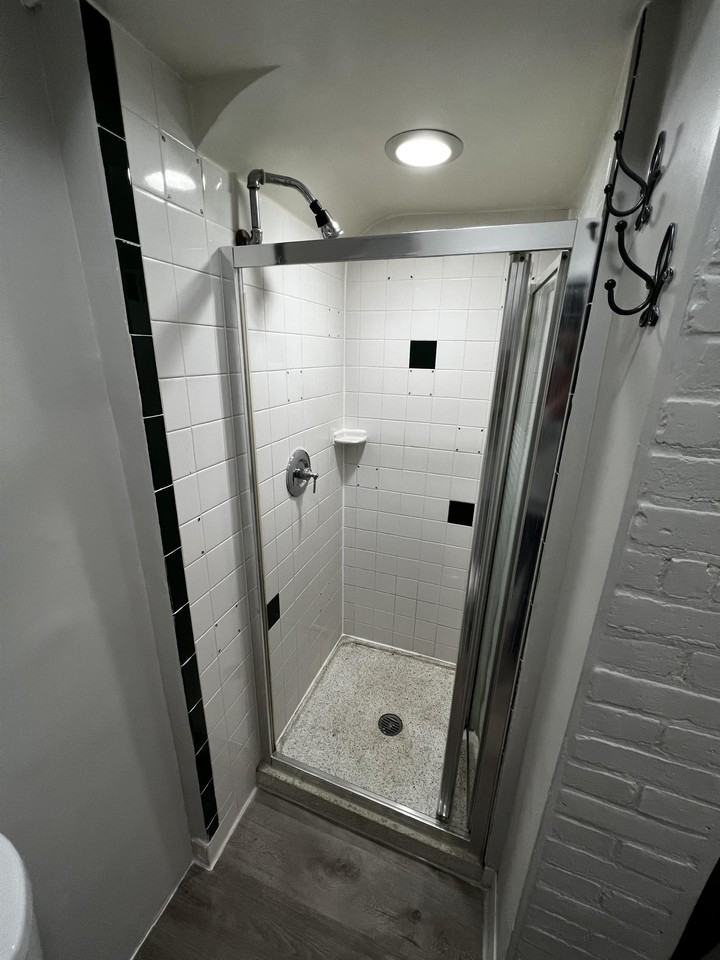 312 South 16th Street, Philadelphia, PA 19103 - Photo 6 of 8