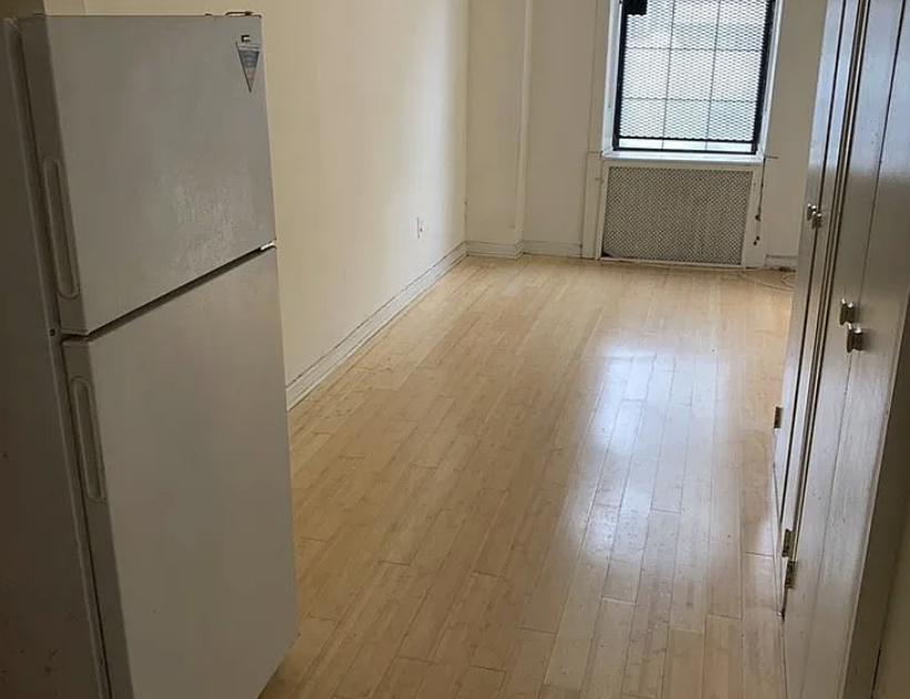 313 S 18th Street, Philadelphia, PA 19103 - Photo 4 of 11