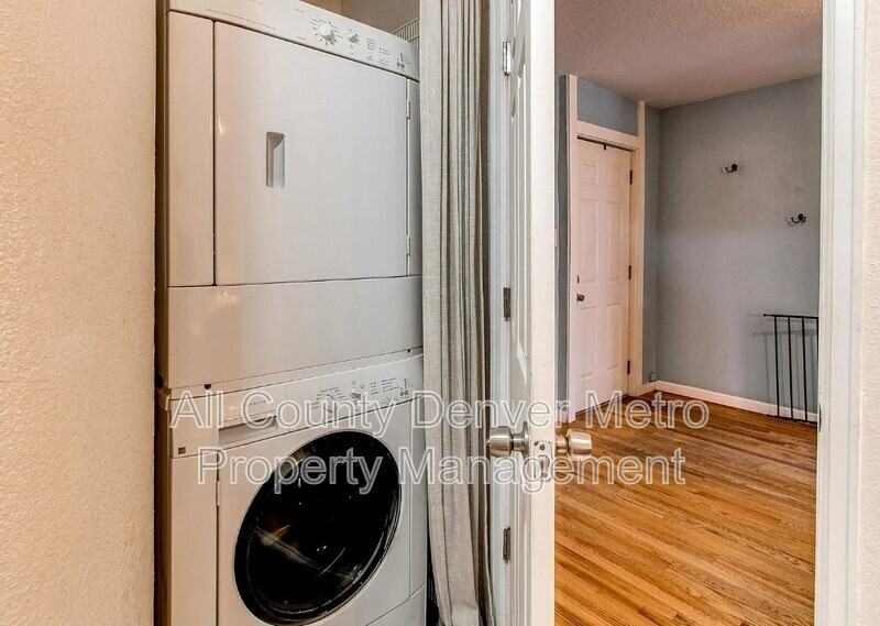 849 Lipan St - Photo 7 of 17