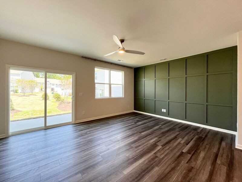 2047 Trailside Dr - Photo 2 of 23