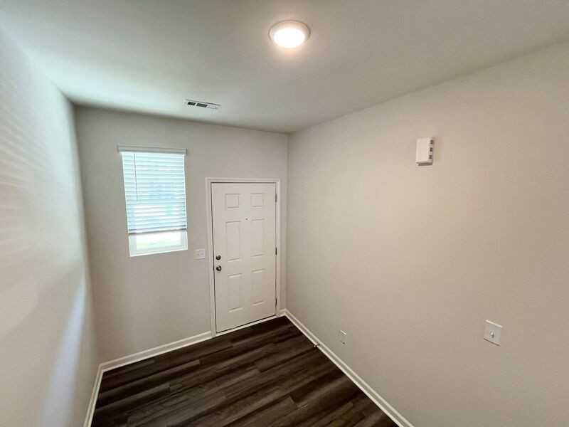 2047 Trailside Dr - Photo 6 of 23