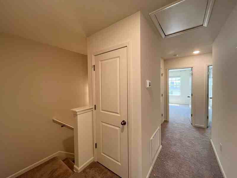 2047 Trailside Dr - Photo 7 of 23