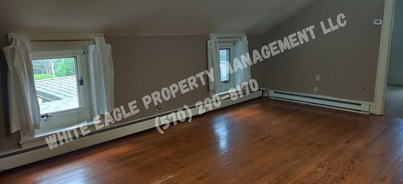 1310 Layton Rd - Photo 4 of 12