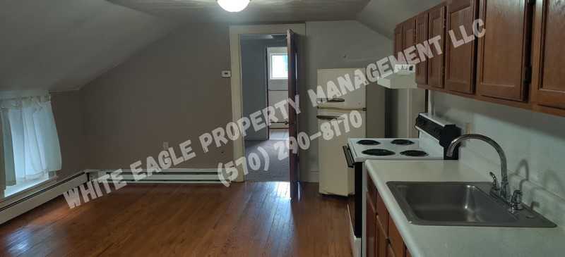 1310 Layton Rd - Photo 7 of 12