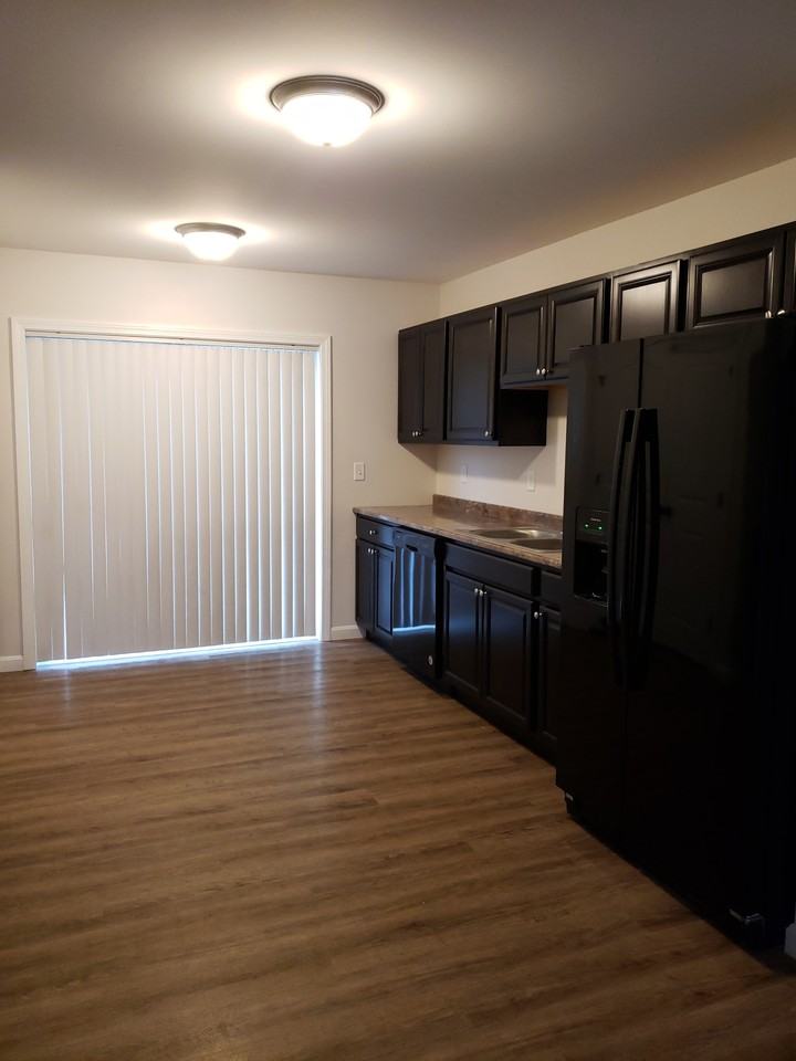 40 Horseback Road - Photo 3 of 7