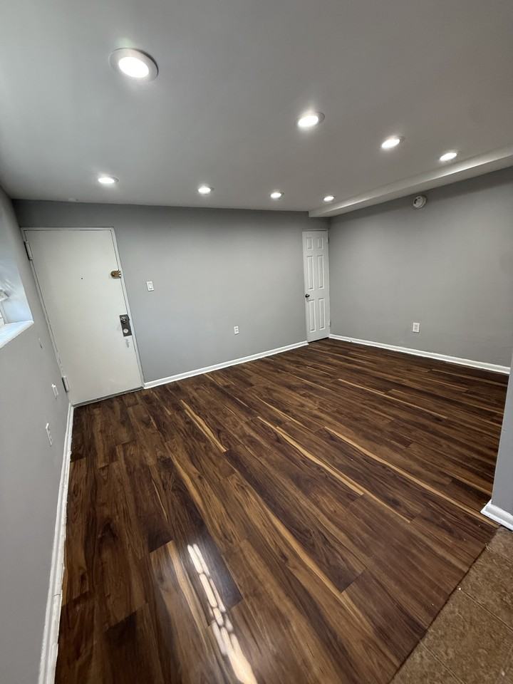 4132 Longshore Avenue - Photo 2 of 10