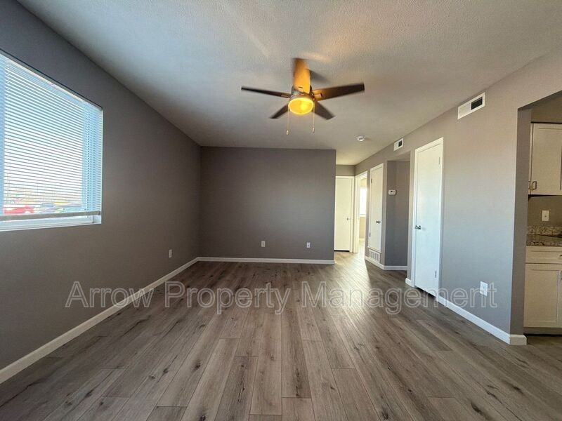 2140 J St #3 - Photo 2 of 9