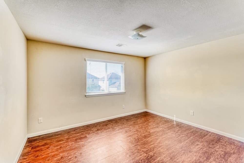 6111 El Oro Dr - Photo 3 of 9