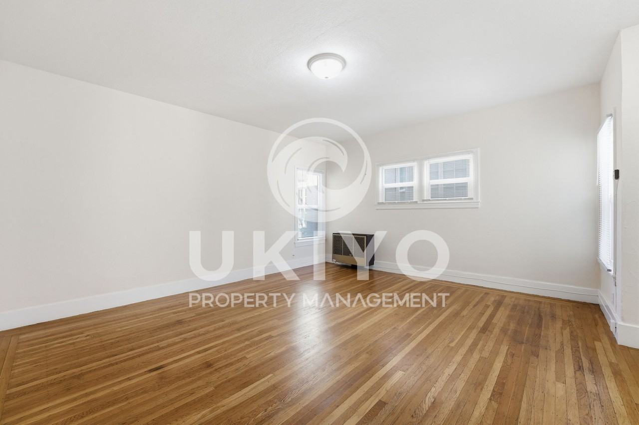 456 Lee Street - Photo 3 of 50