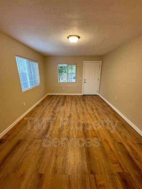 4116 W Nichols Ave - Photo 5 of 13