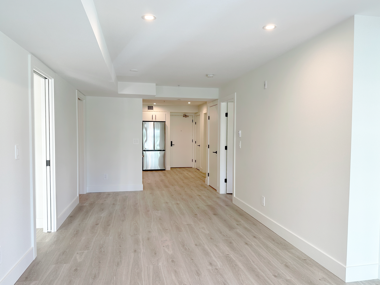 1456 Johnston Road #605 - Photo 6 of 11