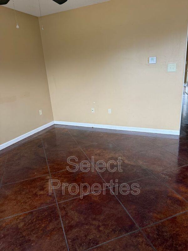 920 Belt St #1 - Photo 4 of 7