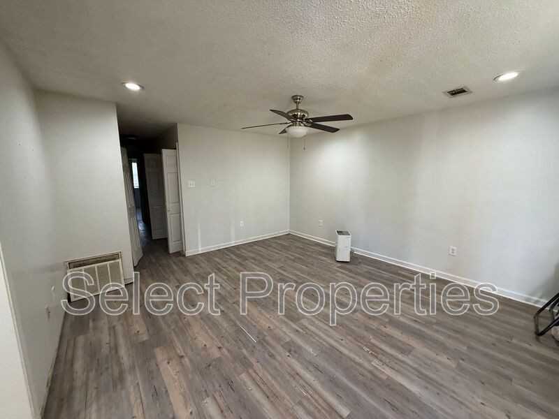 1618 W Matthews Ave #A - Photo 3 of 7