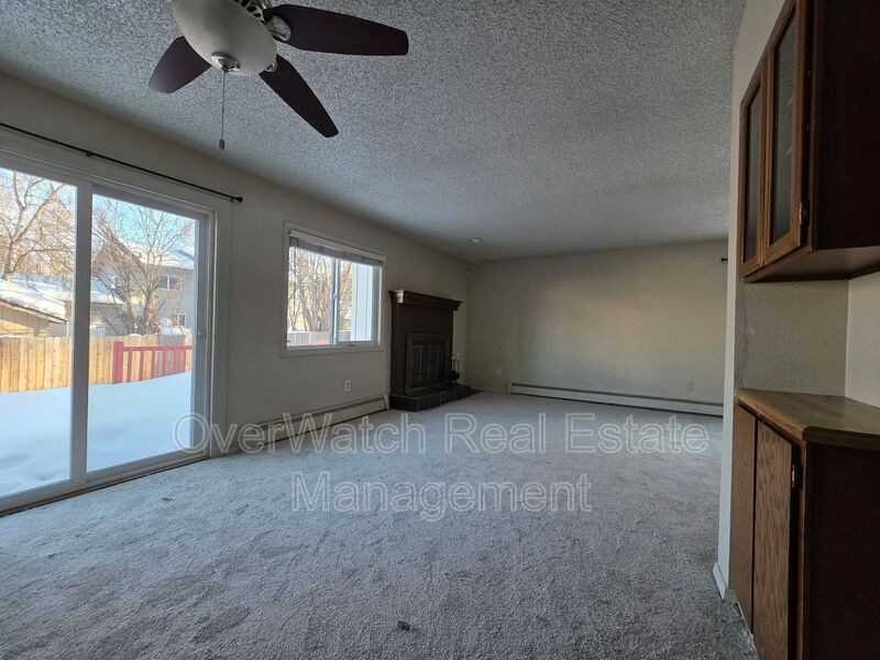 4925 Rollins Dr - Photo 2 of 15