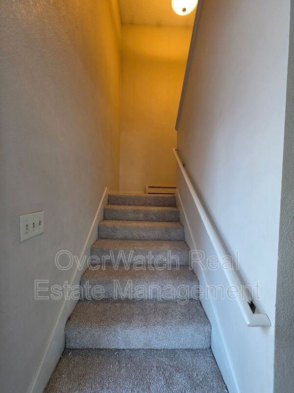 4925 Rollins Dr - Photo 5 of 15