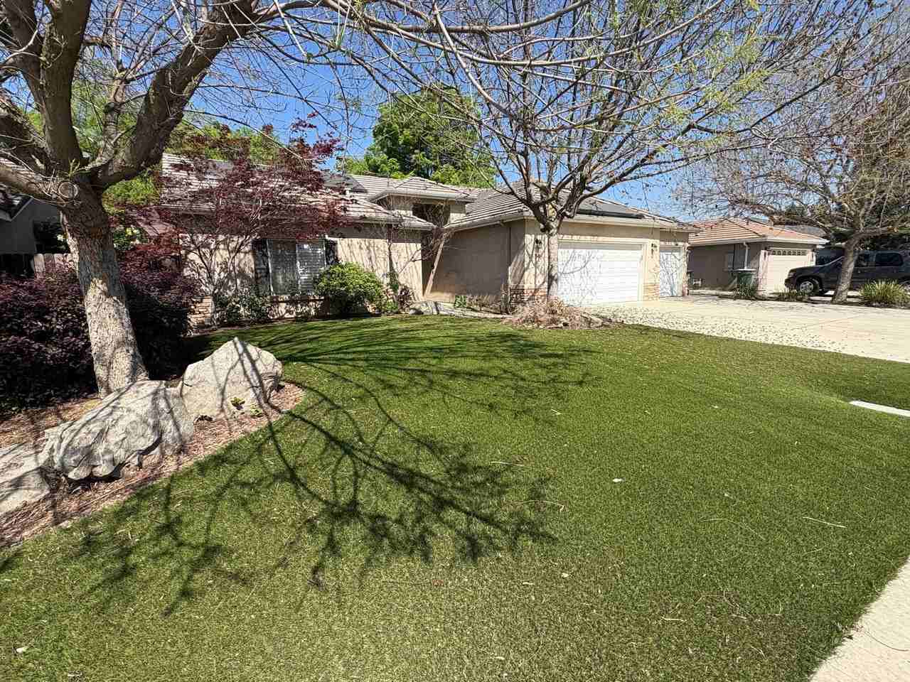 2650 W Oakridge Ave - Photo 2 of 39