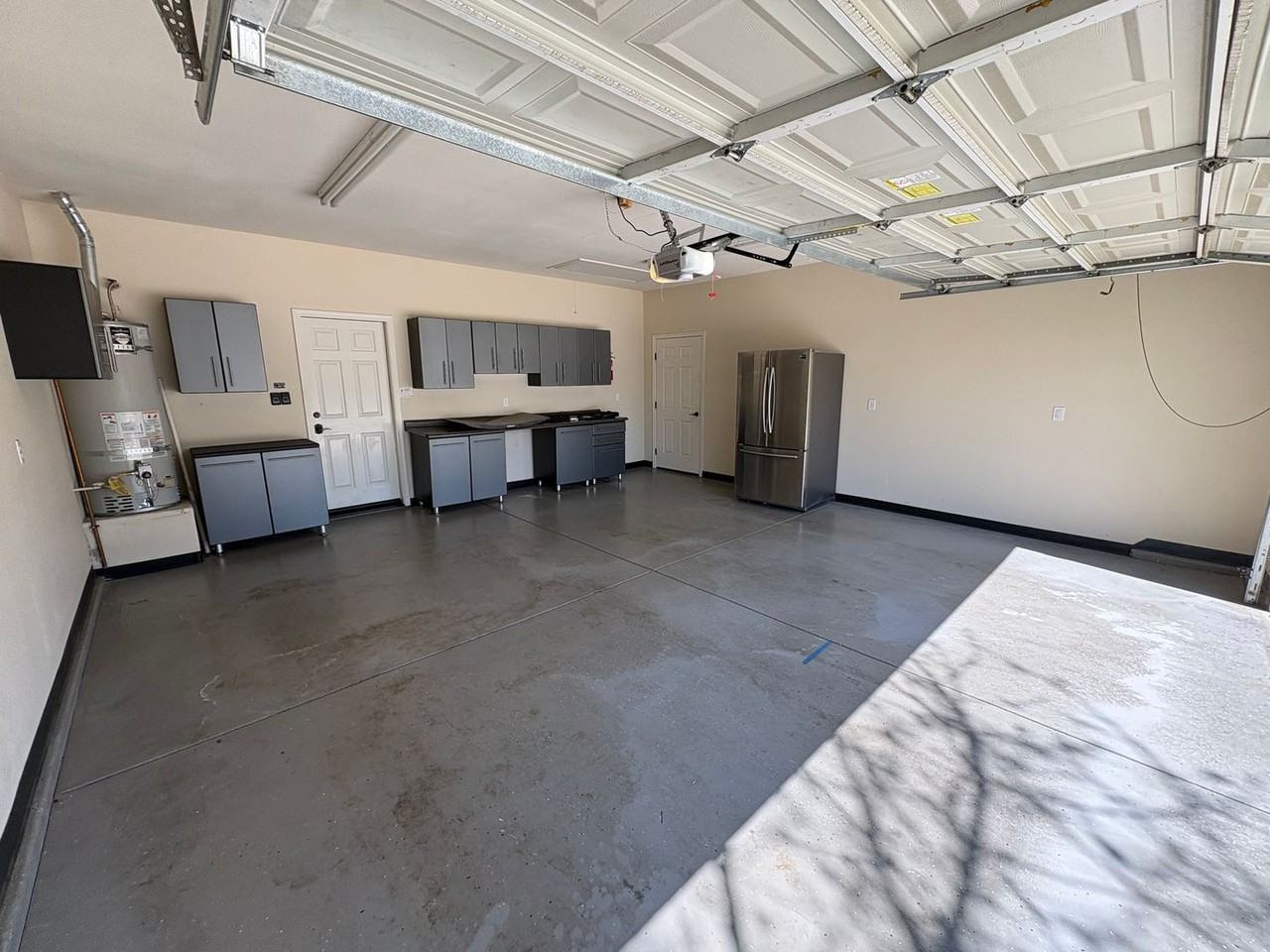 2650 W Oakridge Ave - Photo 4 of 39