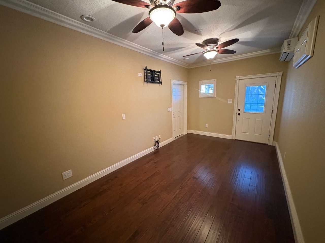 2650 W Oakridge Ave - Photo 7 of 39